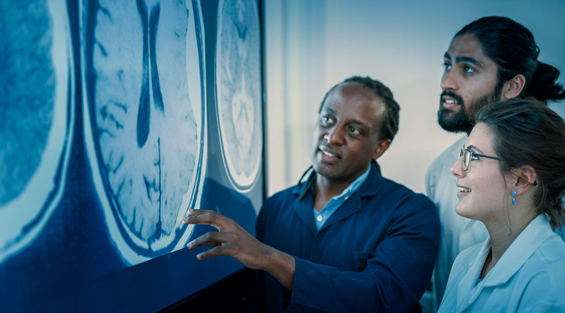 Lecturer and students in clinical anatomy