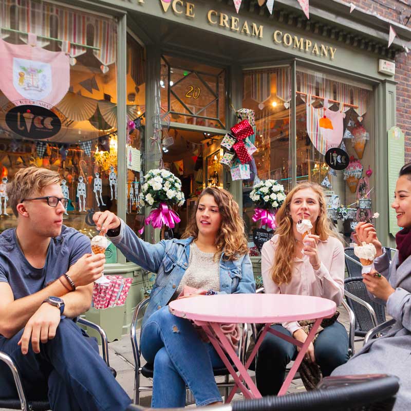 Ice cream parlour